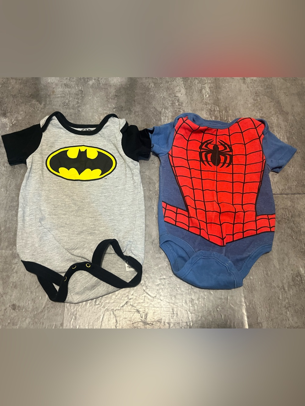 Batman and Spider-Man Onsie Tshirts 12 to 18 months (Superhero)